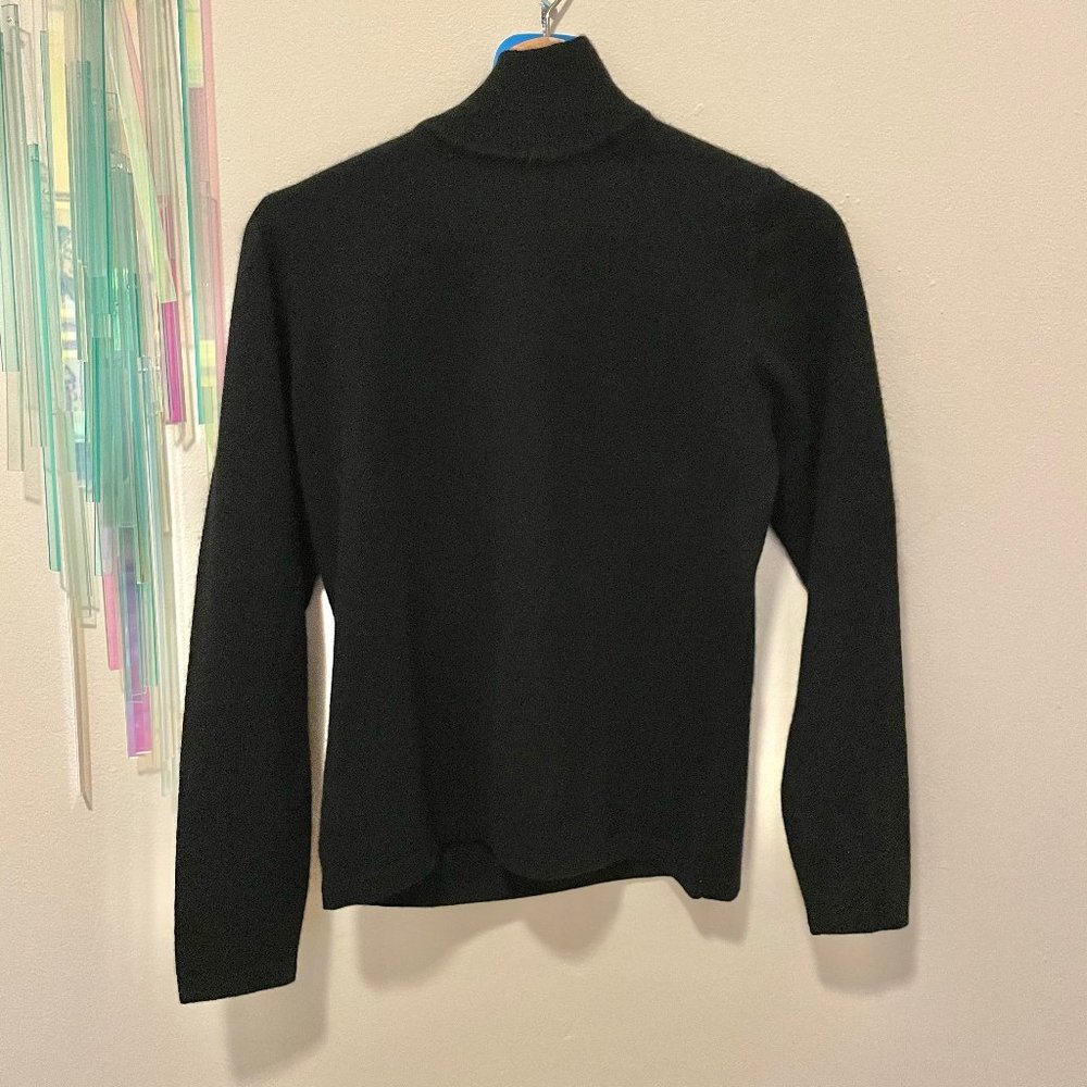 100% Cashmere Black Sweater, Amber Stone